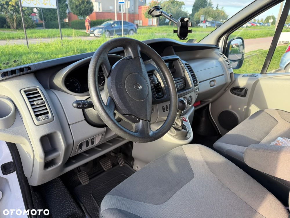 Renault TRAFIC - 11