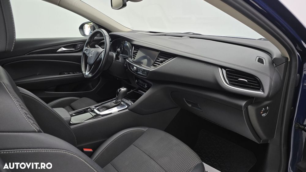 Opel Insignia - 20