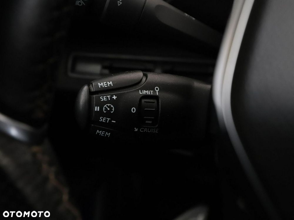 Peugeot 3008 2.0 BlueHDi Allure S&S - 37