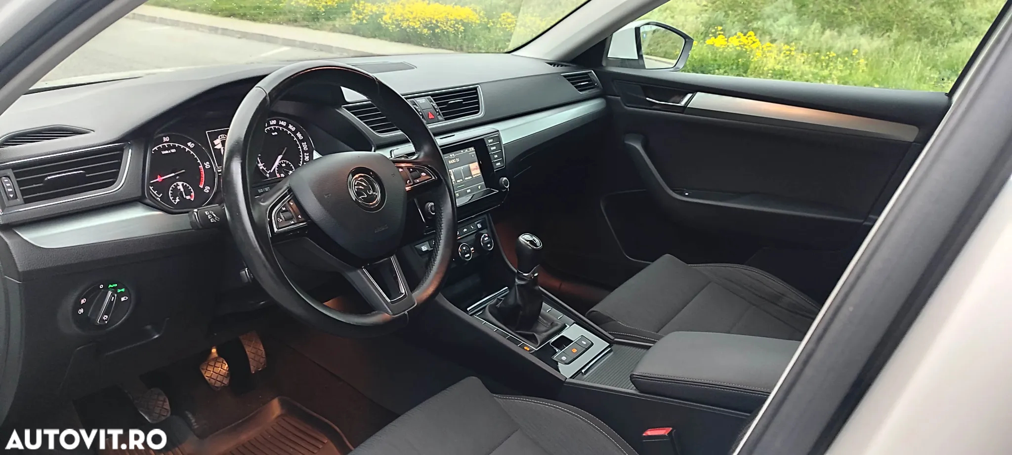 Skoda Superb 2.0 TDI Ambition - 16