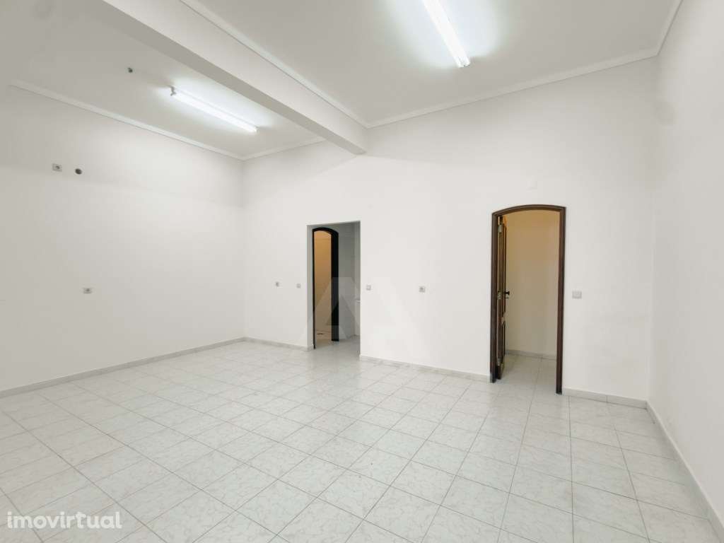 Loja Remodelada no Cacém - Grande imagem: 5/18