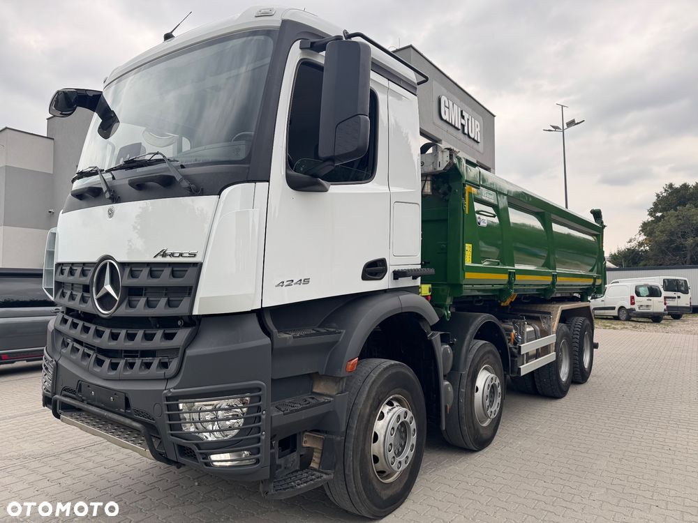 Mercedes-Benz AROCS - 1
