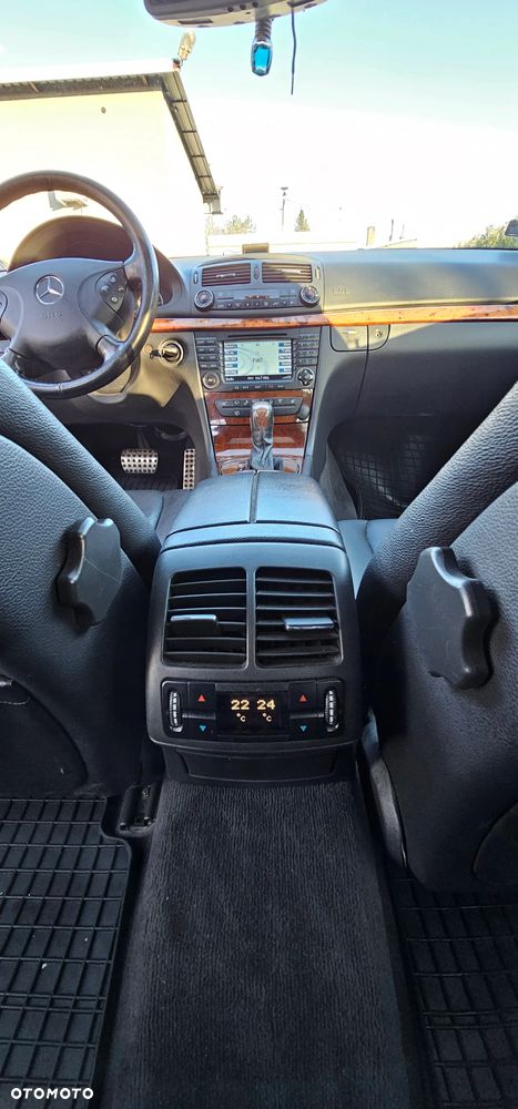 Mercedes-Benz Klasa E 500 4Matic Elegance Sport Edition - 11