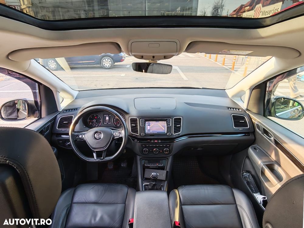 Volkswagen Sharan 2.0 TDI BlueMotion Technology Highline - 10