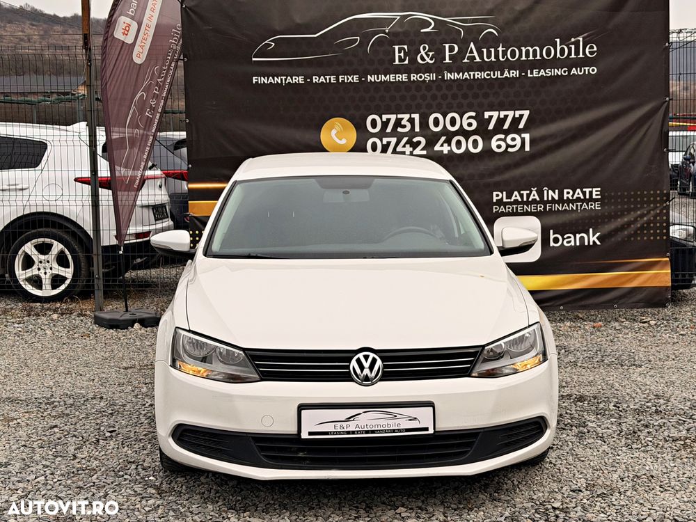 Volkswagen Jetta 1.6 TDI Comfortline - 9