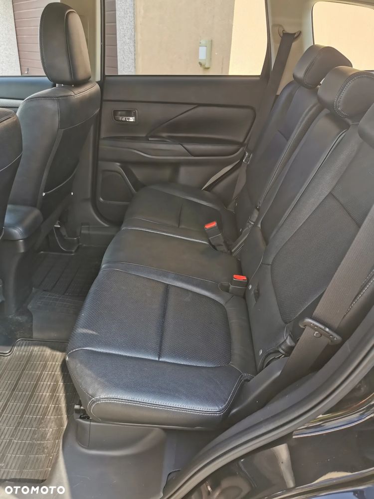 Mitsubishi Outlander 2.2 DID Intense + 4WD - 14