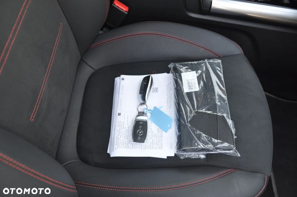 Mercedes-Benz EQA 250+ AMG Line - 32