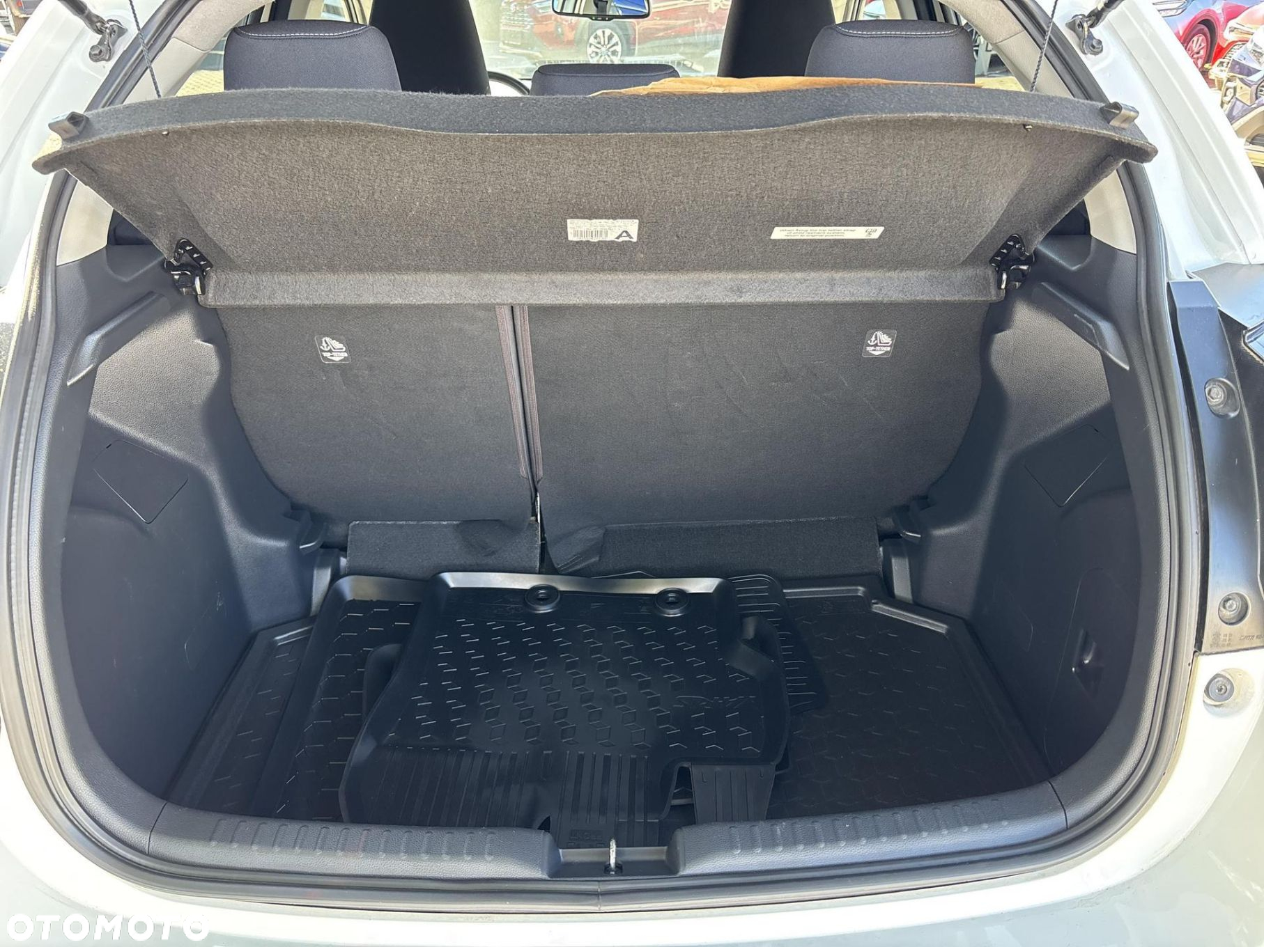 Toyota Yaris - 19