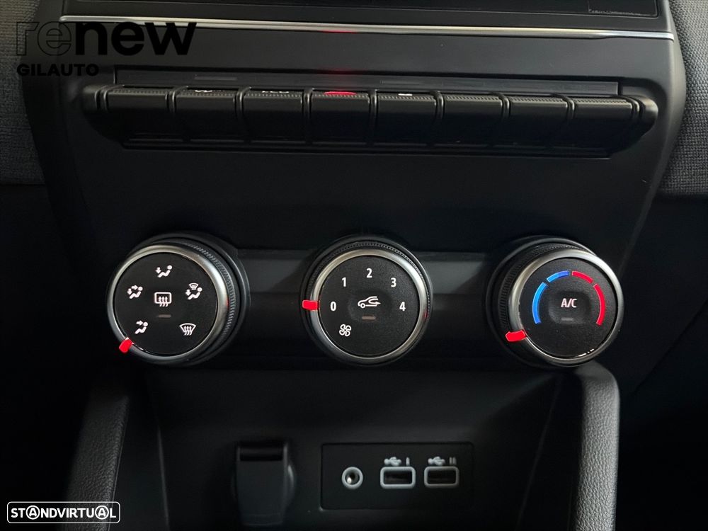 Renault Clio 1.0 TCe Evolution Bi-Fuel - 19