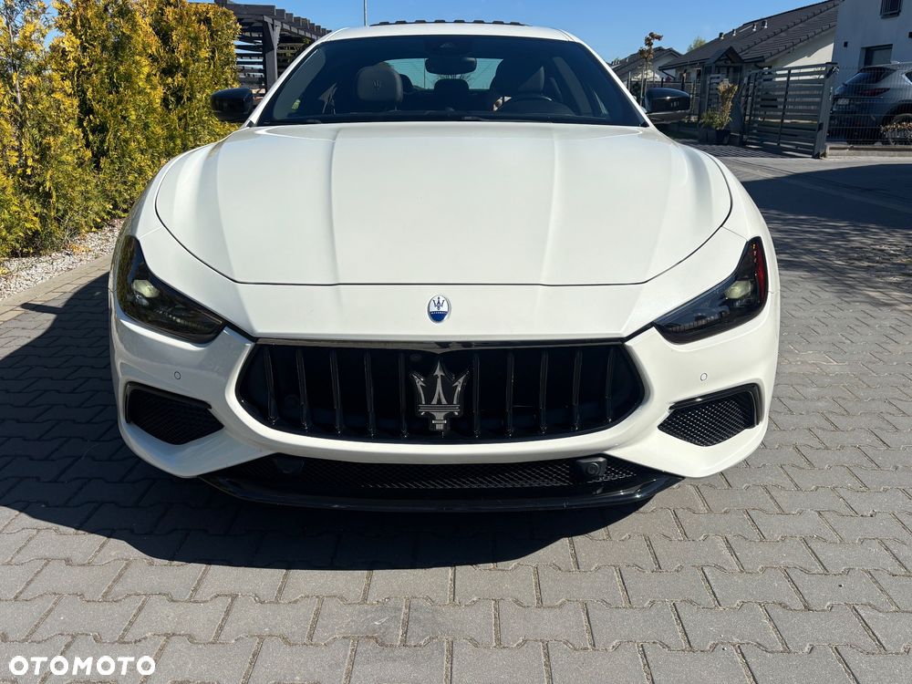 Maserati Ghibli S Modena - 8