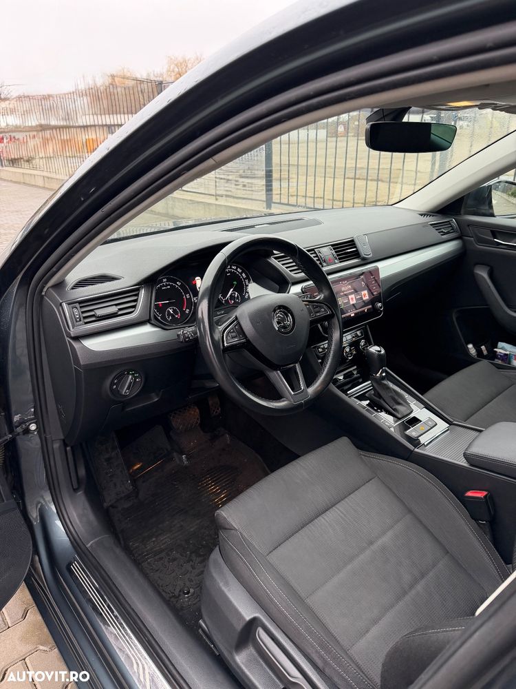 Skoda Superb Combi 2.0 TDI DSG Style - 7