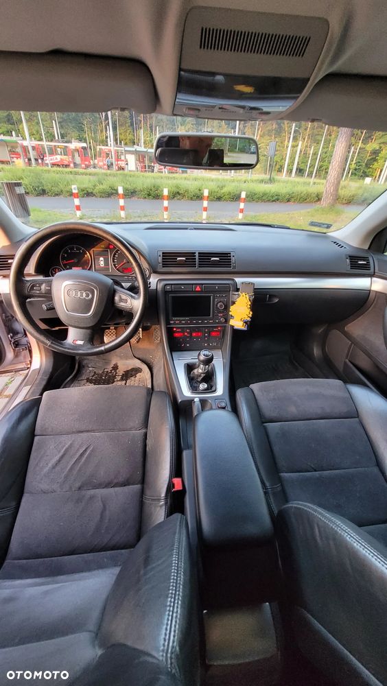 Audi A4 Avant 2.0T FSI - 8