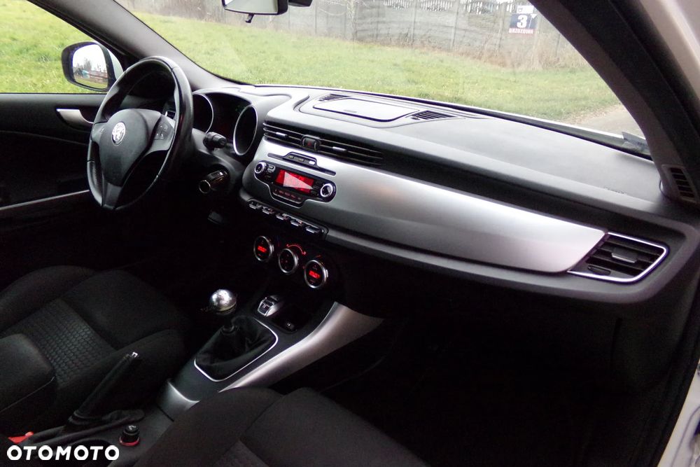 Alfa Romeo Giulietta 1.4 TB 16V - 12