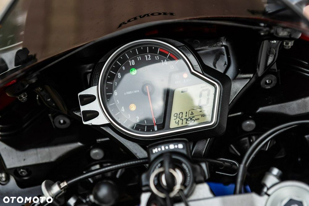Honda CBR - 9