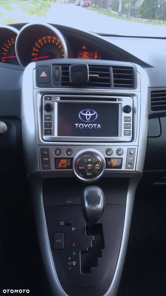 Toyota Verso 1.8 Multidrive Edition - 12