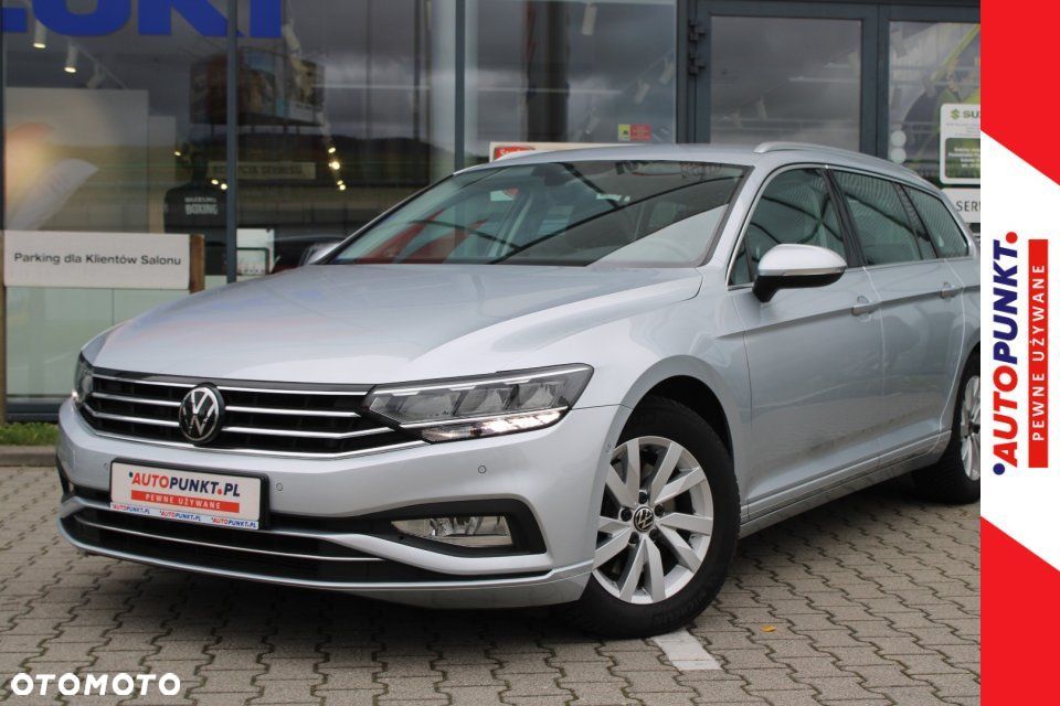Volkswagen Passat - 1