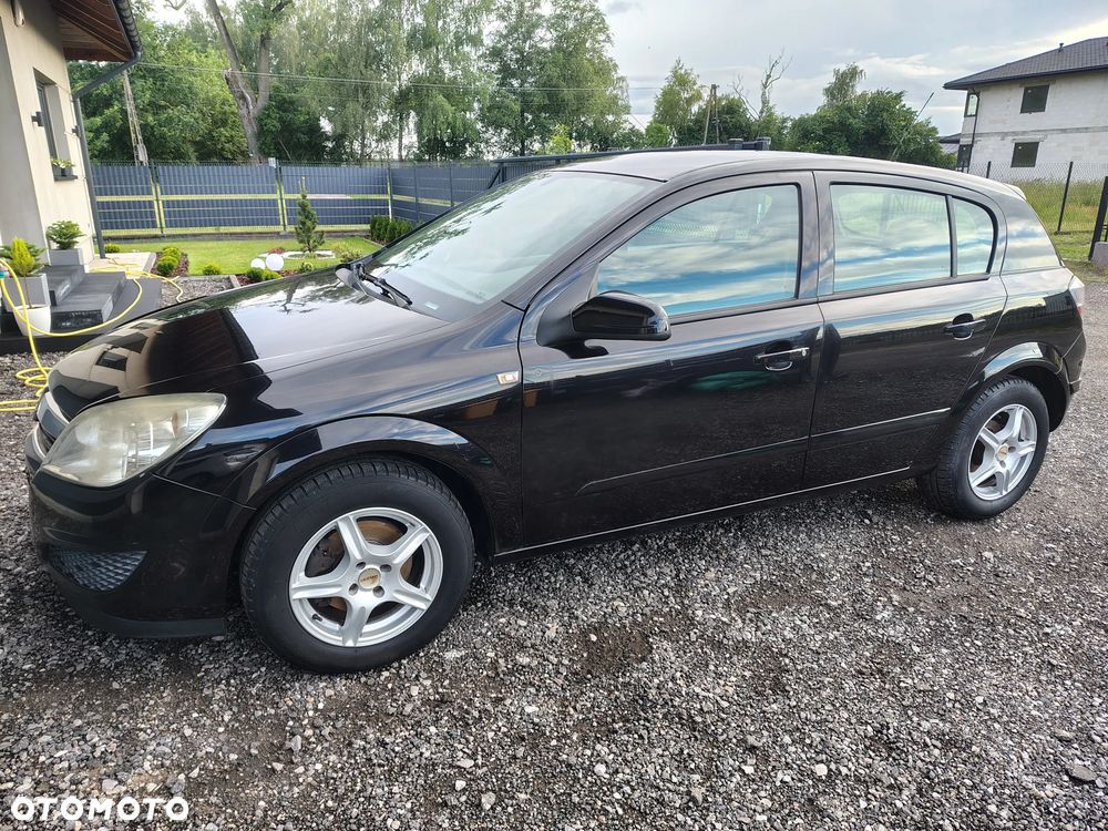 Opel Astra 1.6 Essentia - 6