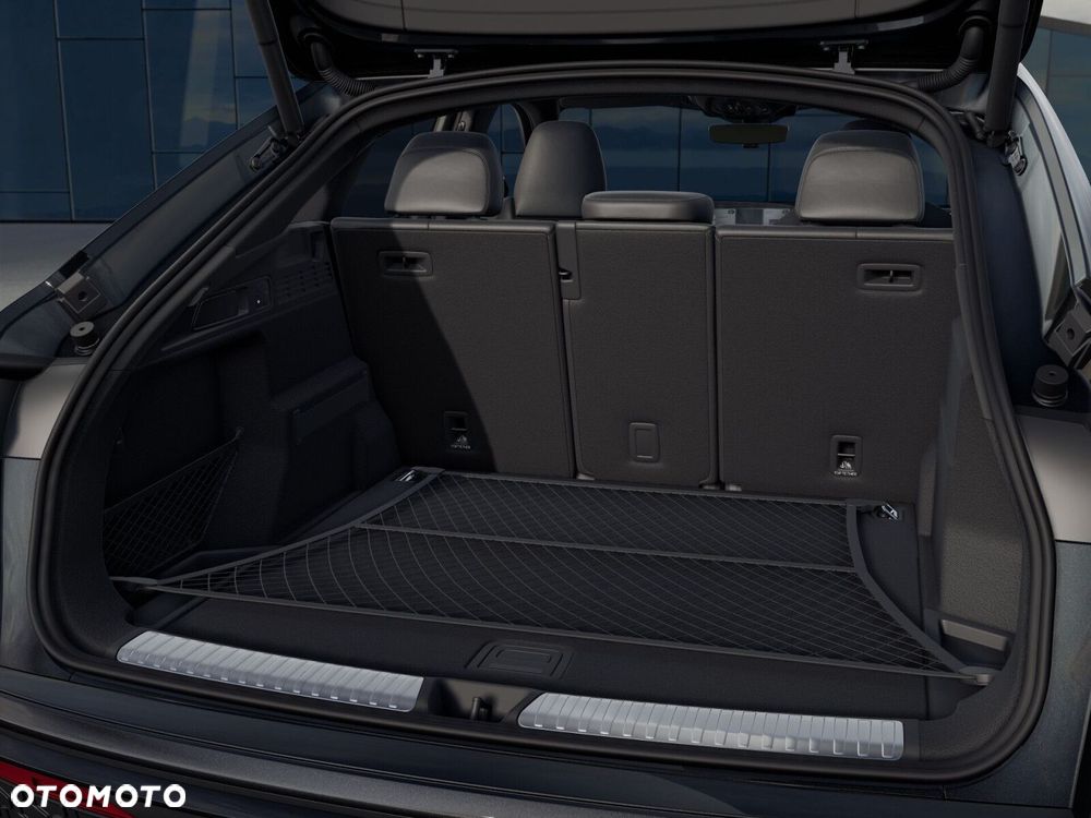 Audi Q5 Sportback - 11