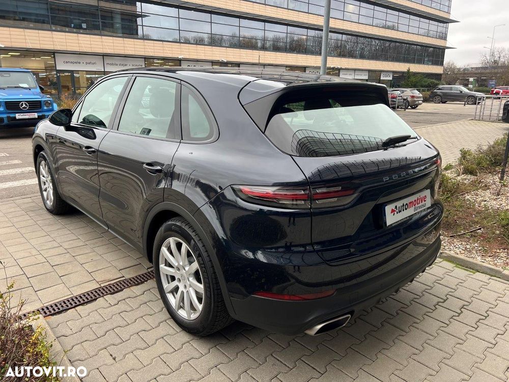 Porsche Cayenne Standard - 5