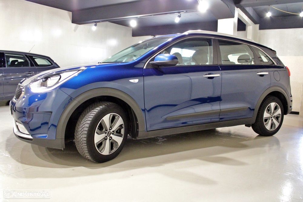 Kia Niro 1.6 GDi HEV Urban - 14
