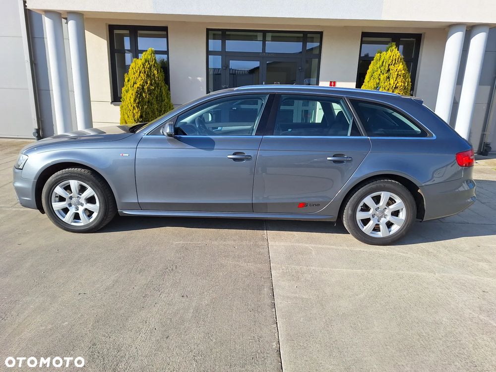 Audi A4 Avant 2.0 TDI DPF clean diesel quattro S tronic S line Sportpaket - 8