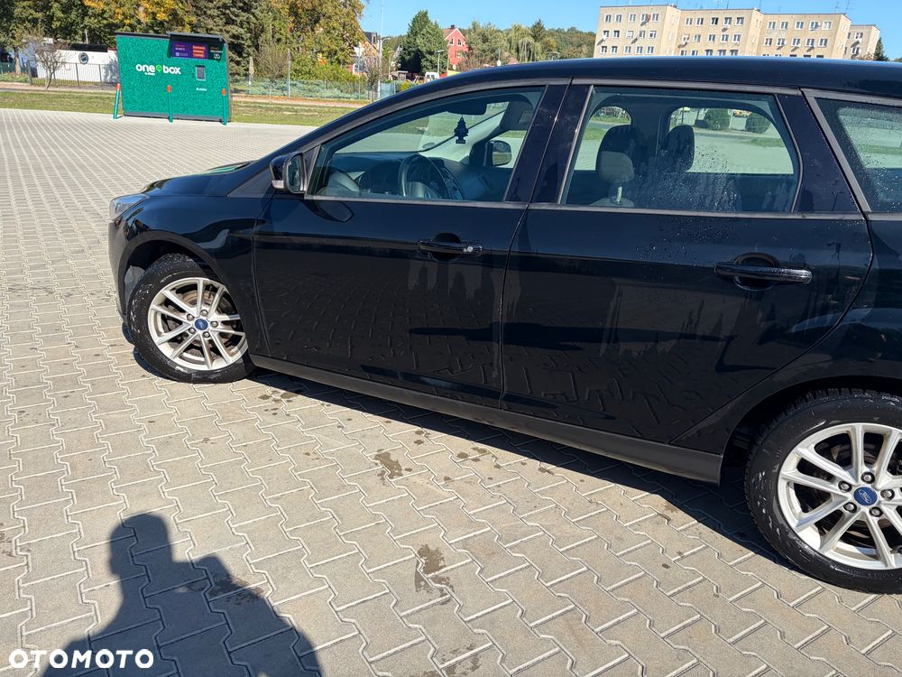 Ford Focus 1.6 SYNC Edition - 12
