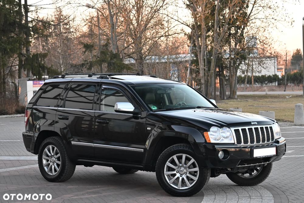 Jeep Grand Cherokee 5.7 V8 HEMI Automatik Overland - 4