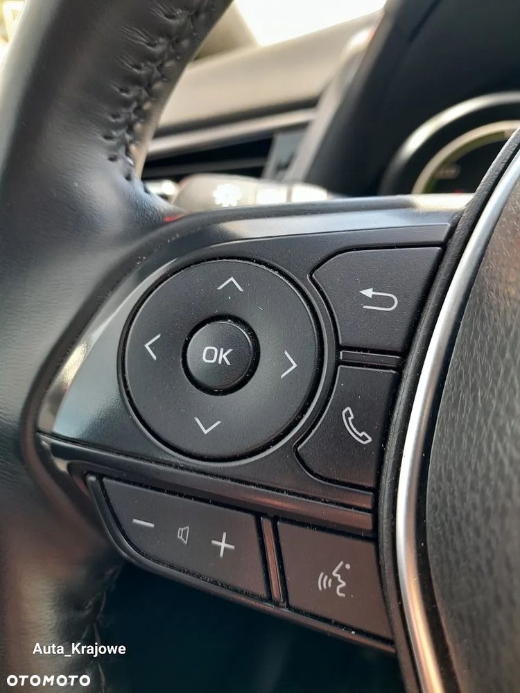 Toyota Camry 2.5 Hybrid Prestige CVT - 23