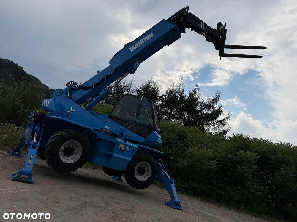 Manitou MRT 1840 Ładowarka Teleskopowa Obrotowa ROTO Dźwig Zwyżka 18 metrów wysuw. 4 tony Udźwig! Maszyna nie różni się od Nowej z Salonu! 2022rok, 1600 mtg.  Pilot zdalnego sterowania! Widły.  Aktualna DEKRA 2027 rok. skręt 4 koła KRAB. Auto-poziomowanie! małe gabaryty maszyny. Mała waga a potężny zasięg i udzwig! Pełna Dokumentacja do maszyny z serwisów CE itd! Maszyna po wszystkich Możliwych serwisach do 2027 roku. Wielka okazja. Ładowarka sprowadzona z Norwegii. Pracowała sporadycznie i lekko w urzędzie miejskim! Zerowe zużycie! - 2