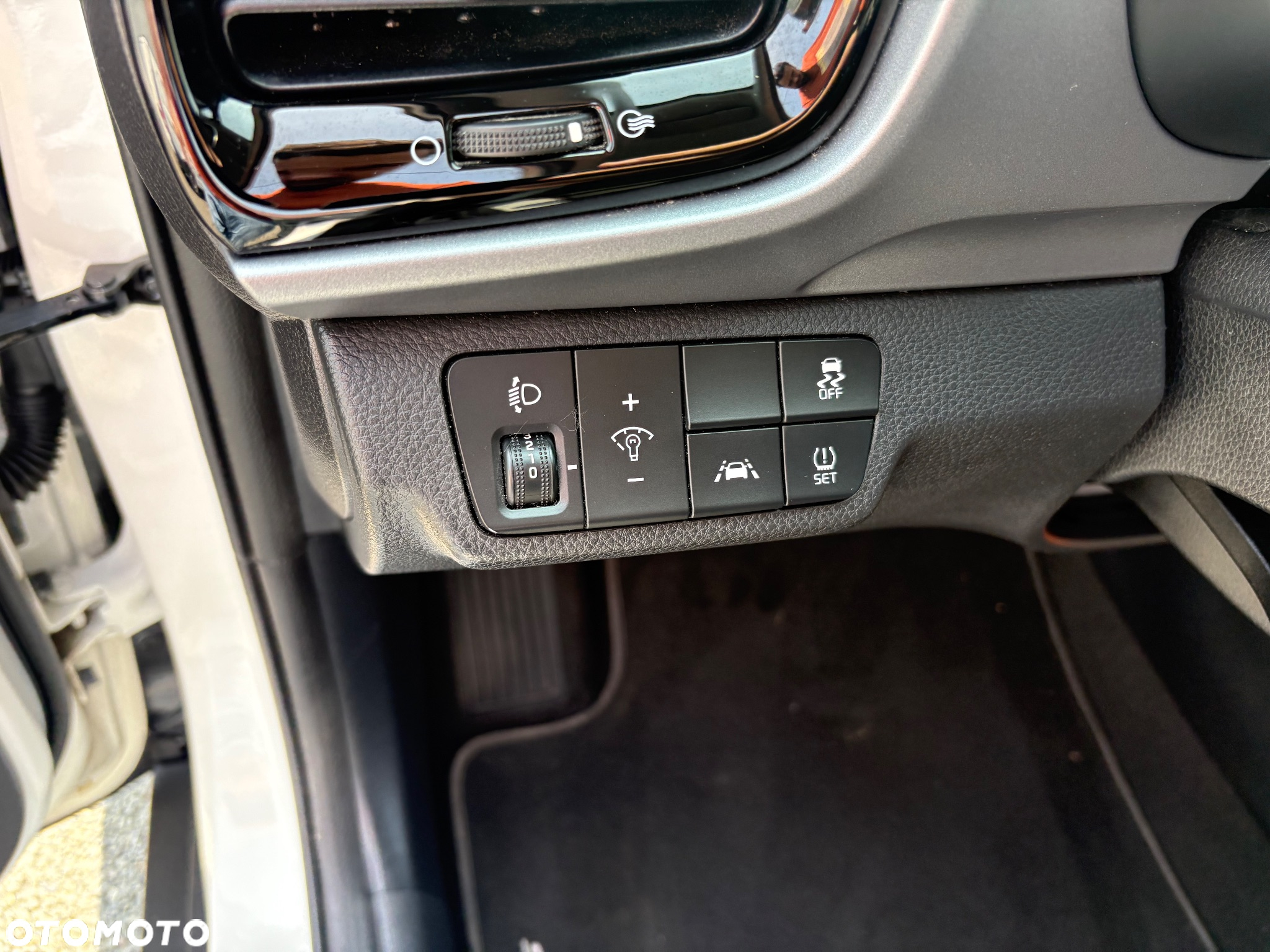 Kia Stonic 1.0 T-GDI DCT OPF Spirit - 19