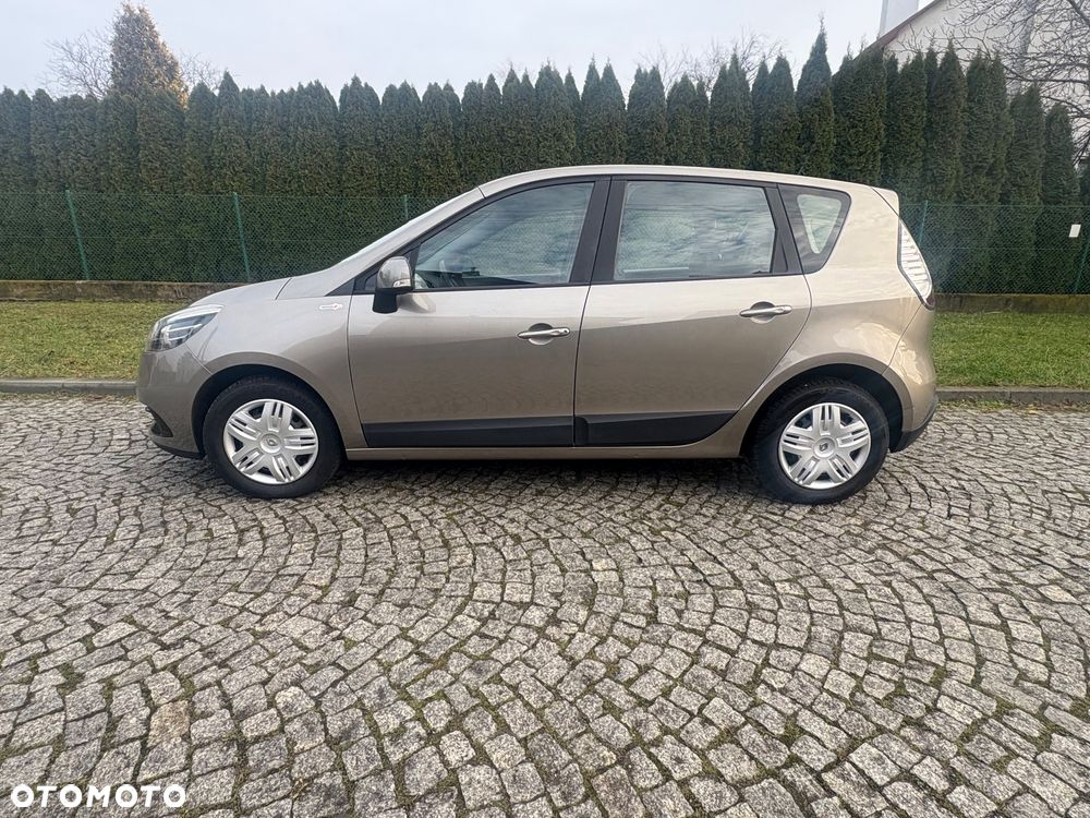 Renault Scenic 1.6 16V 110 TomTom Edition - 4