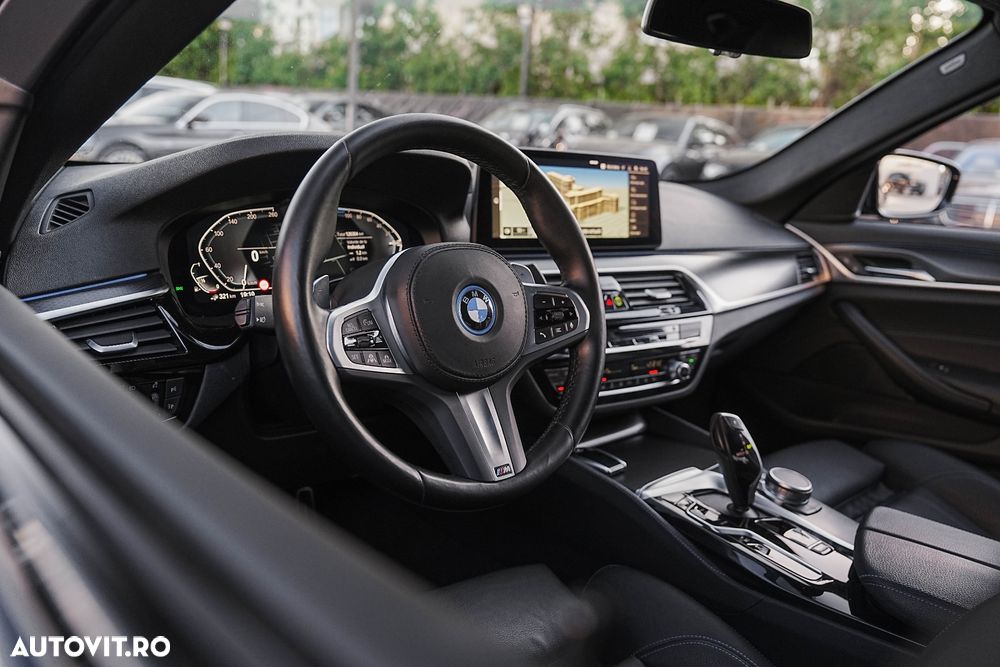 BMW Seria 5 530e Aut. M Sport Edition - 16