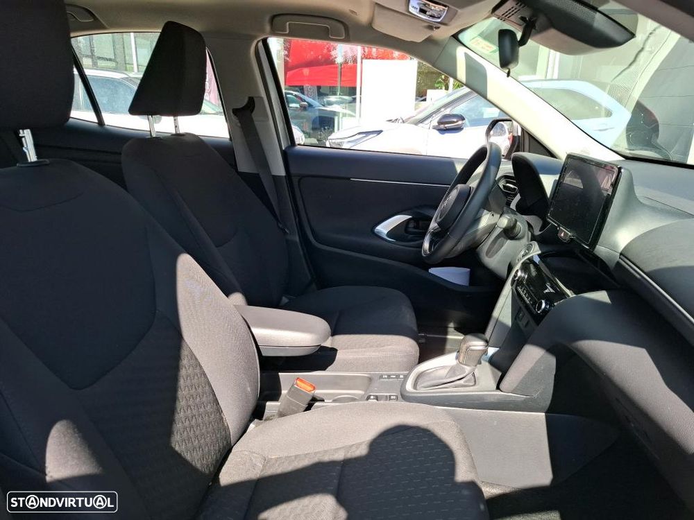 Toyota Yaris Cross 1.5 HDF Comfort Plus - 7