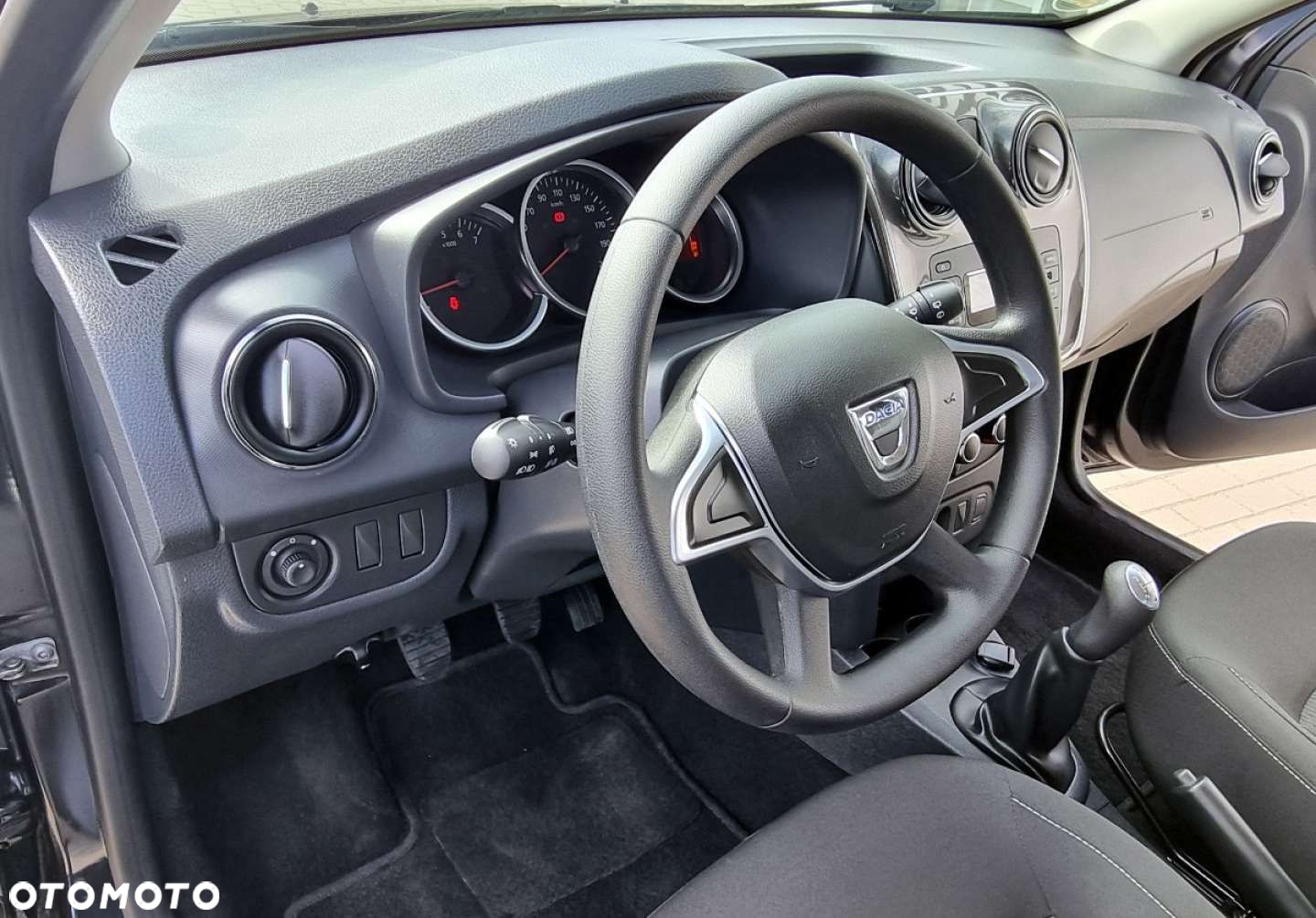 Dacia Sandero - 24