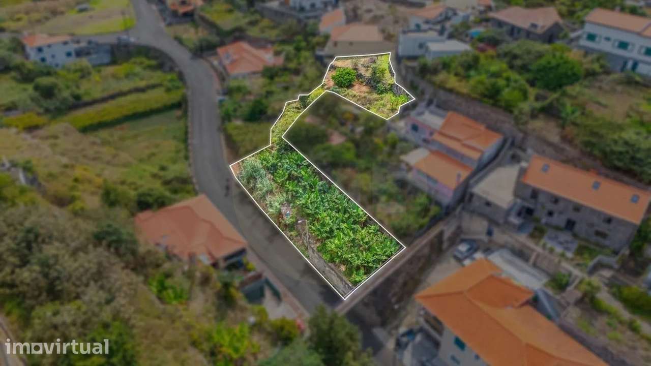 Terreno Urbano com 714 m2 em Ponta Delgada - São Vicente