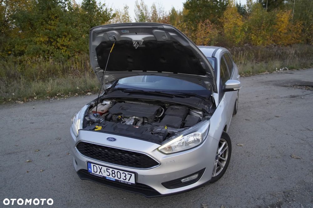 Ford Focus 1.5 TDCi SYNC Edition - 10