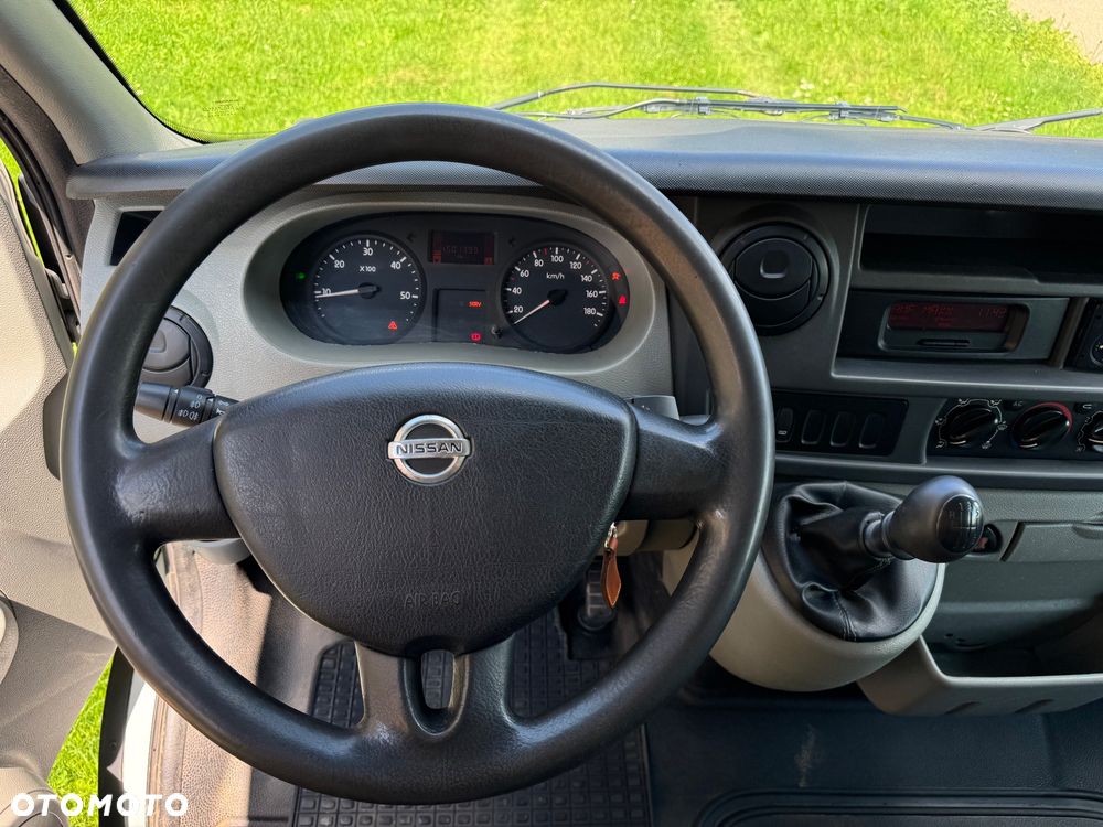 Nissan Interstar - 12