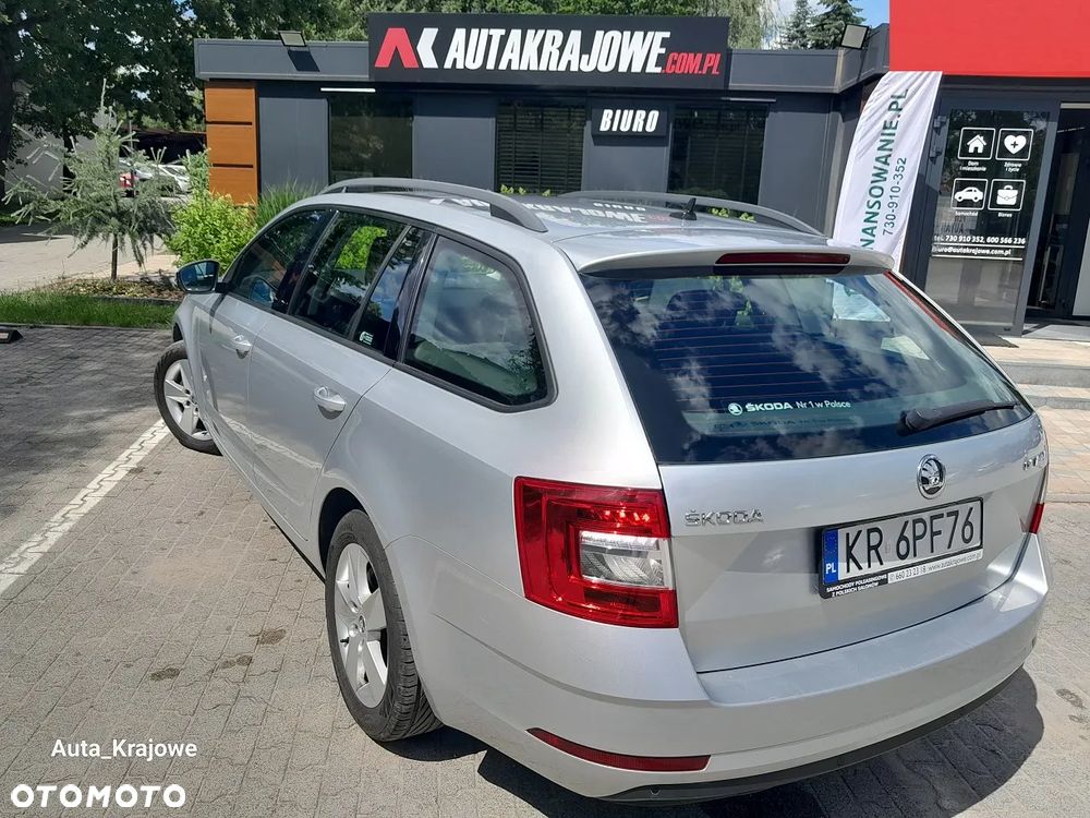 Skoda Octavia 2.0 TDI SCR Ambition - 4