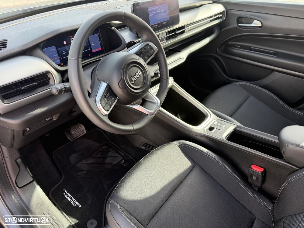 Jeep Avenger 1.2 e-Hybrid Altitude DCT - 37