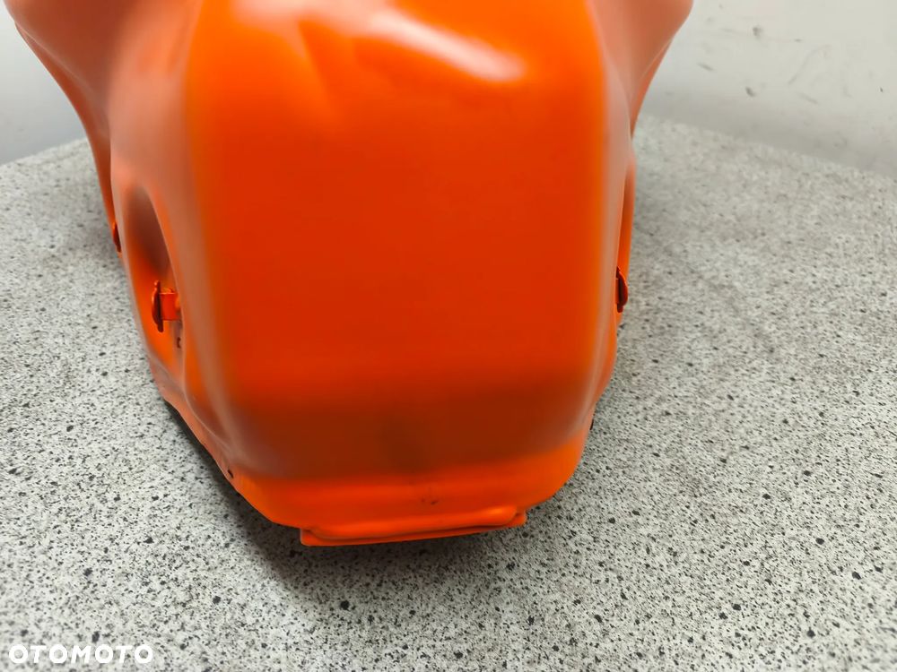 Bak, zbiornik paliwa KTM 390 Duke 24- - 13