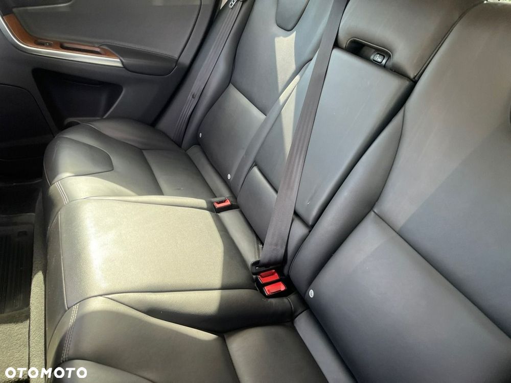 Volvo XC 60 - 10