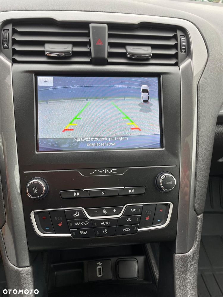 Ford Mondeo - 22
