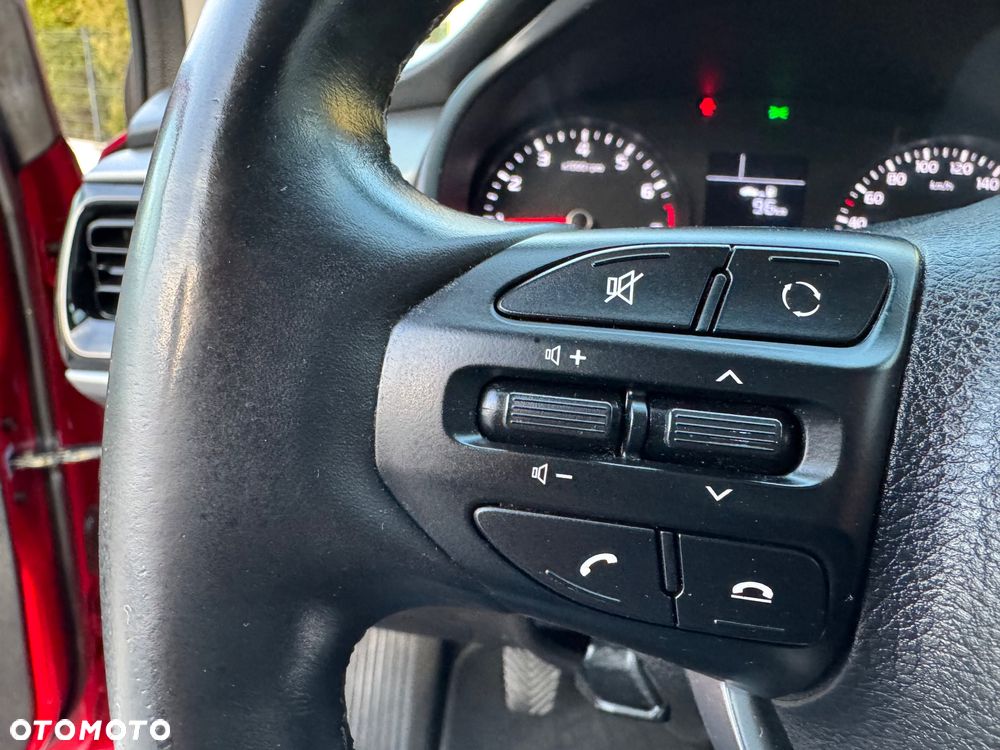 Kia Rio 1.2 Dream Team Edition - 24