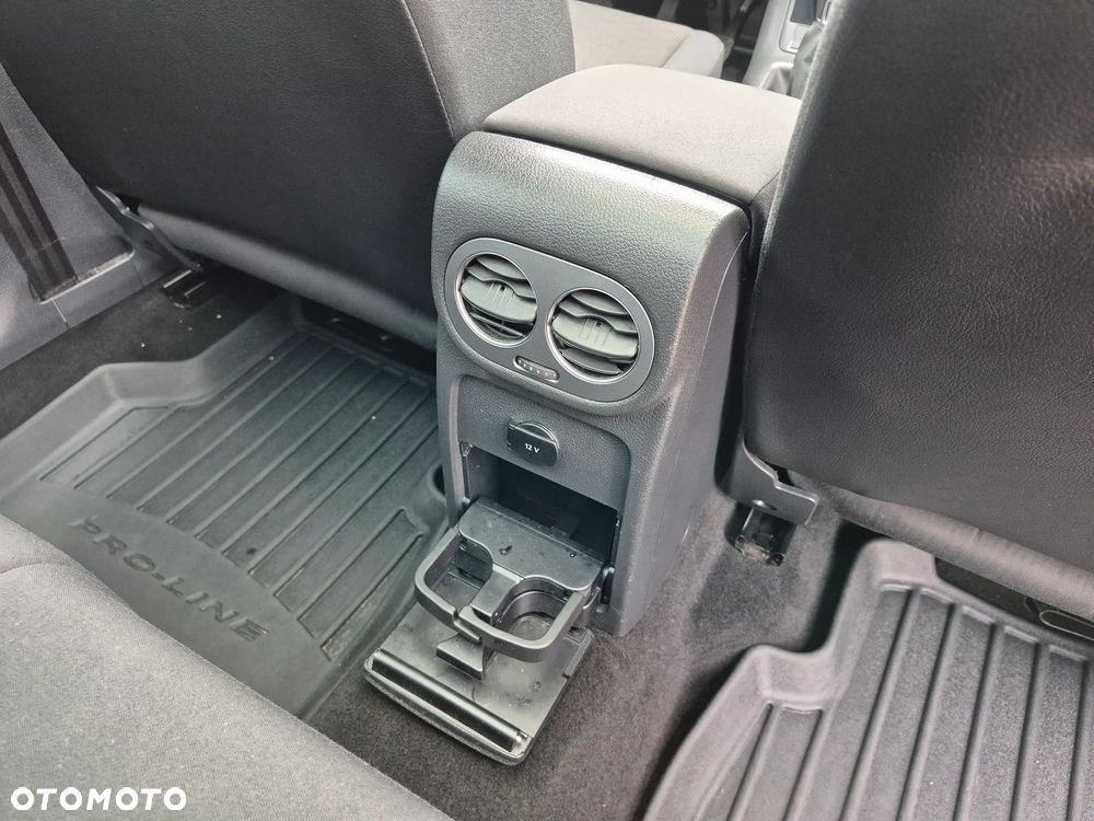 Volkswagen Tiguan 2.0 TDI Perfectline - 25