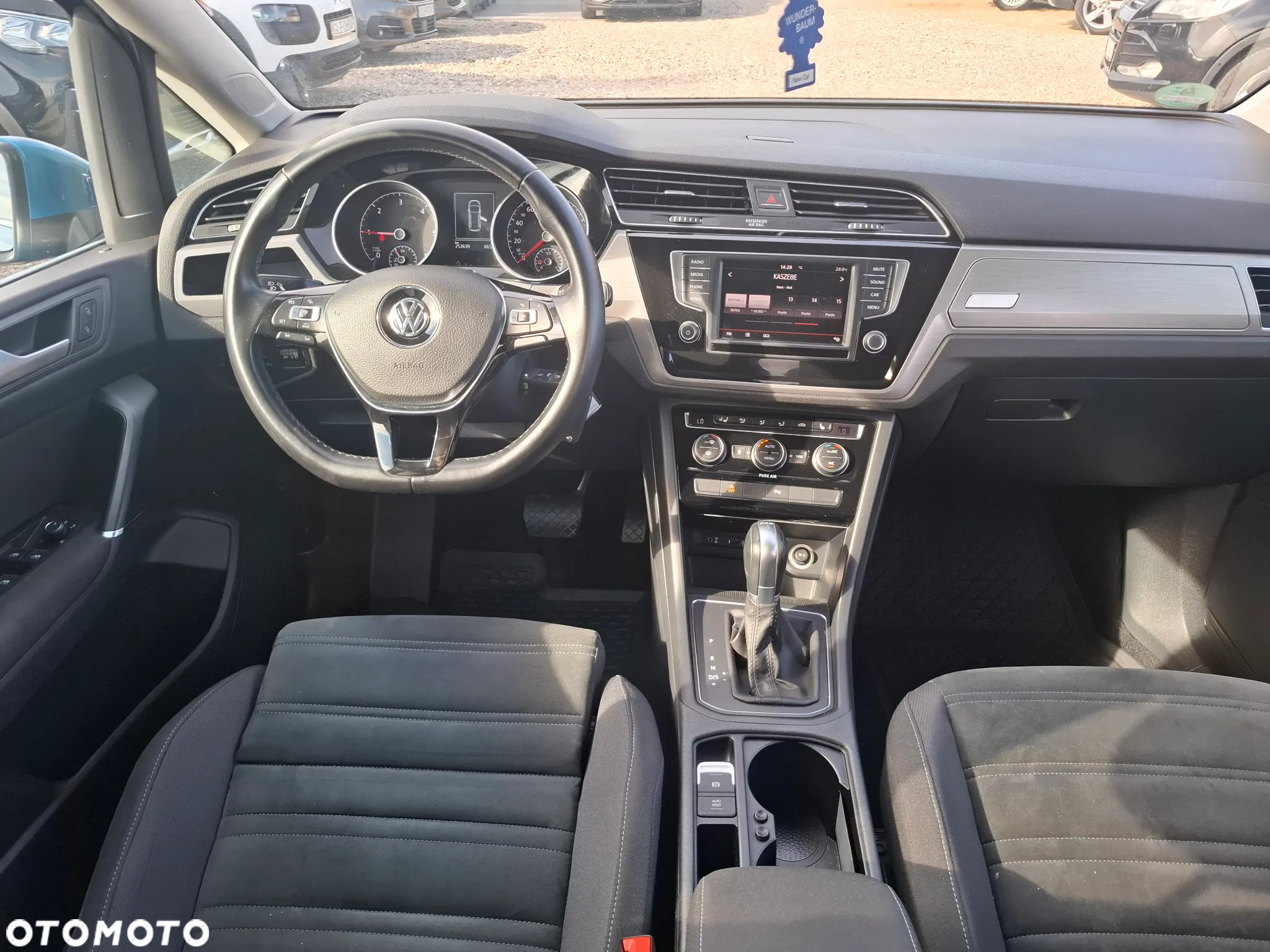 Volkswagen Touran 2.0 TDI BMT Comfortline DSG - 19