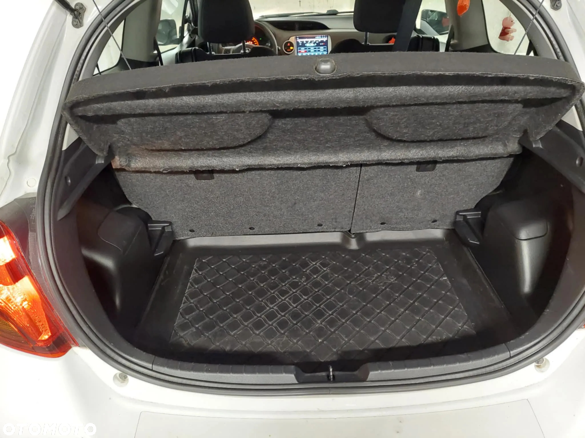 Toyota Yaris - 9