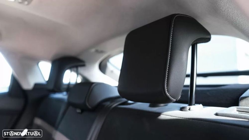 Citroën C4 1.5 BlueHDi Shine EAT8 - 18