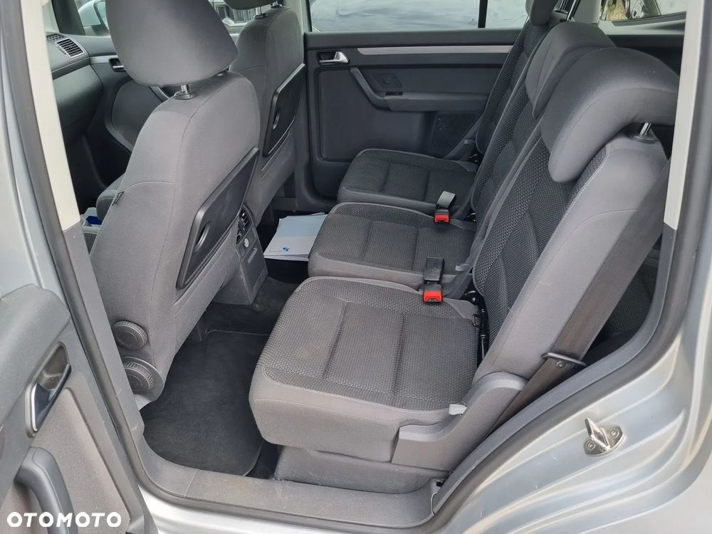 Volkswagen Touran 1.4 TSI BMT Highline - 26