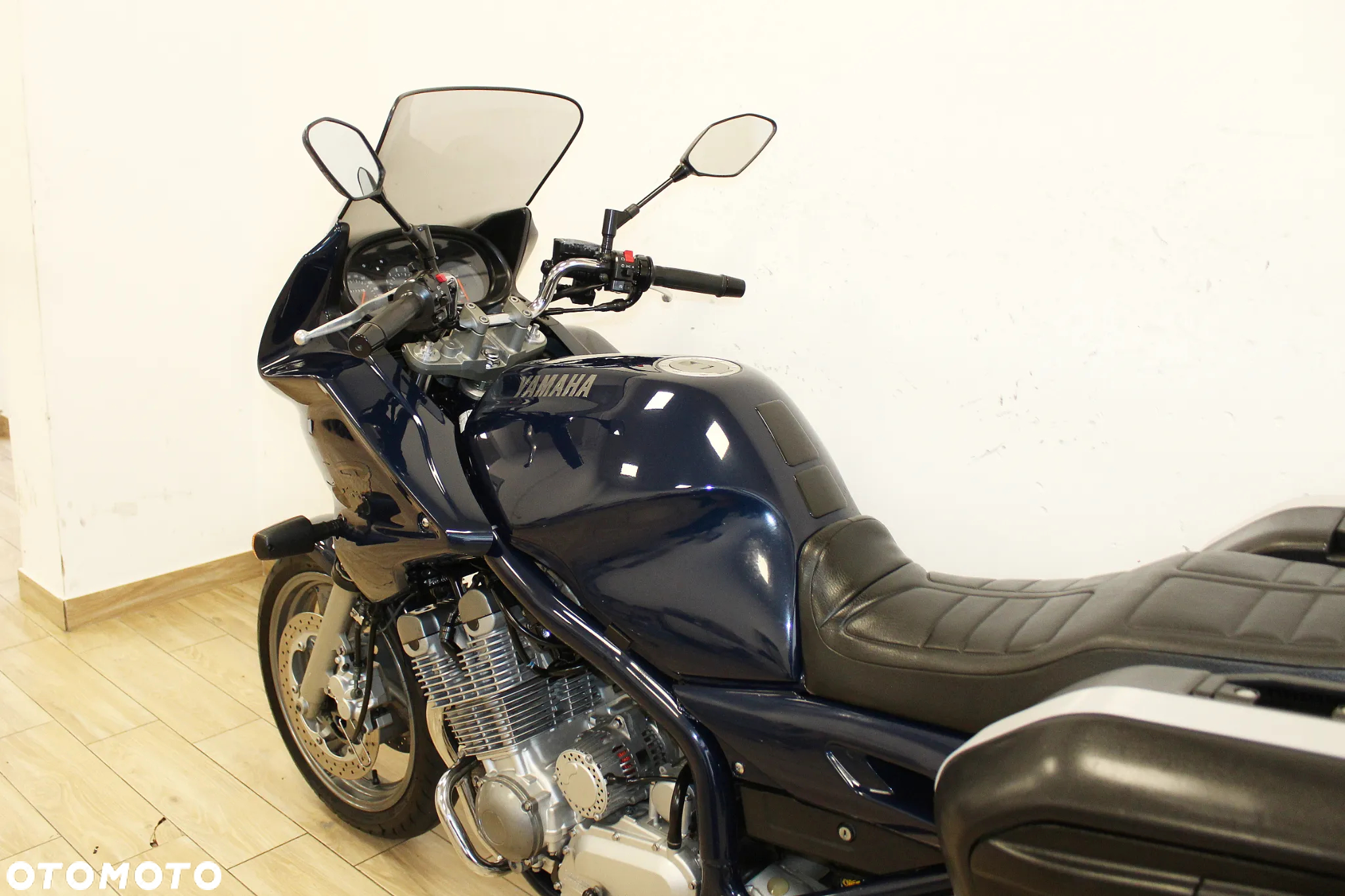 Yamaha XJ - 17