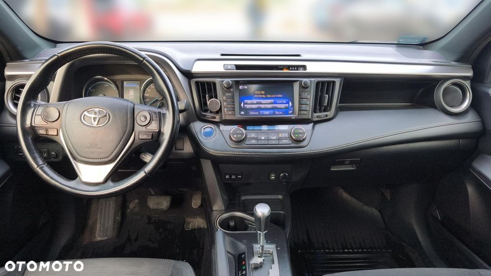 Toyota RAV4 Hybrid Premium 4x2 - 13